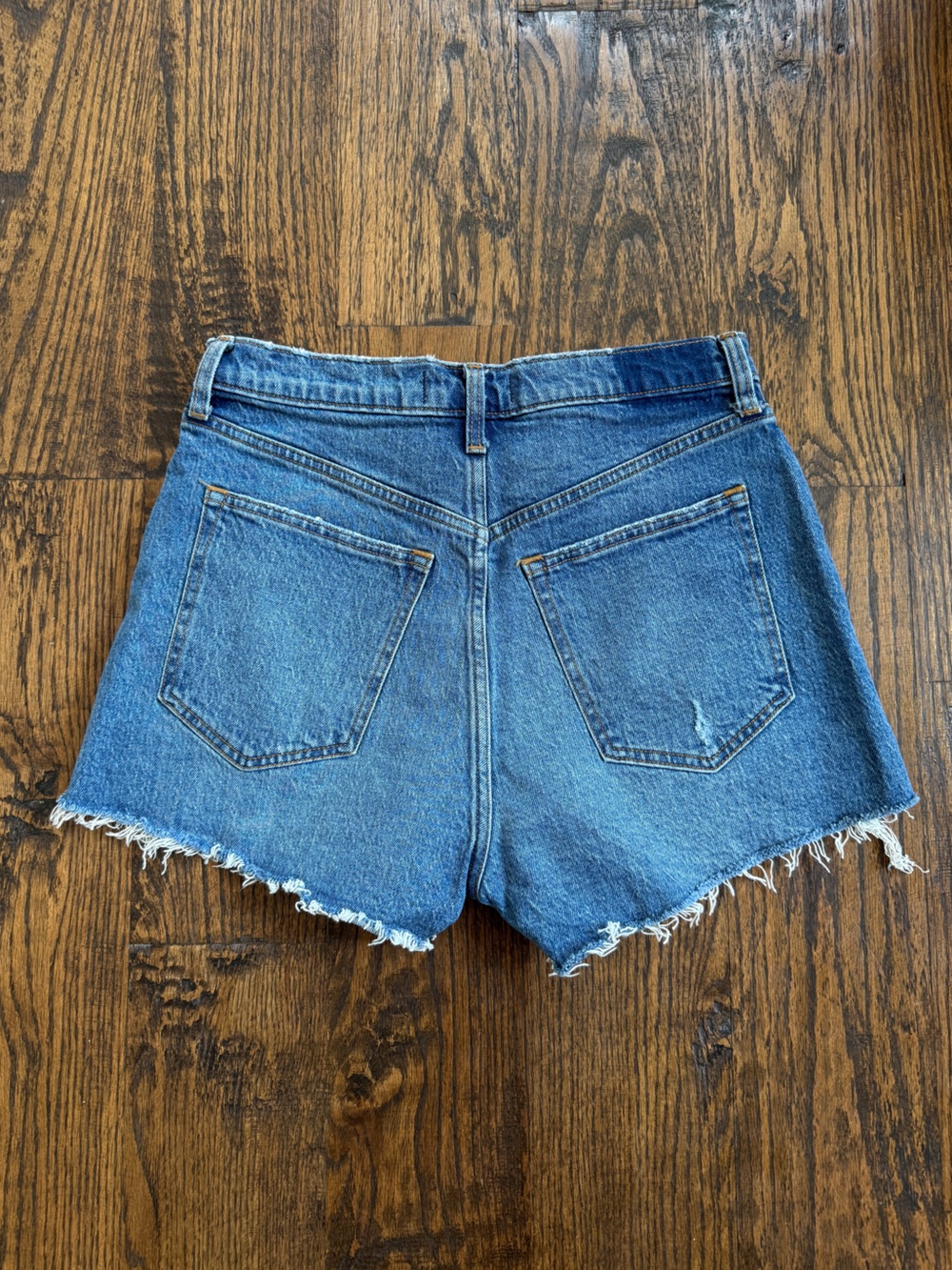 Abercrombie & Fitch The Mom Short Curve Love High Rise Denim Cutoff Shorts - Picture 3 of 3